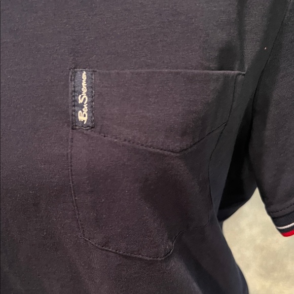 Ben Sherman Men’s Navy Tee with Red Accents - Picture 3 of 8